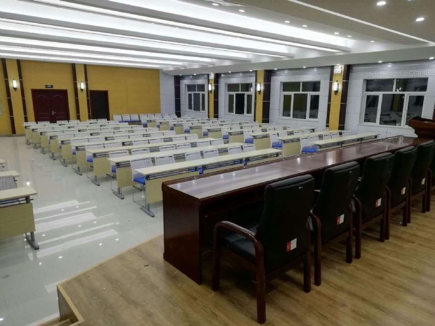 點擊查看詳細信息<br>標題：會議桌系列案例 閱讀次數：1042