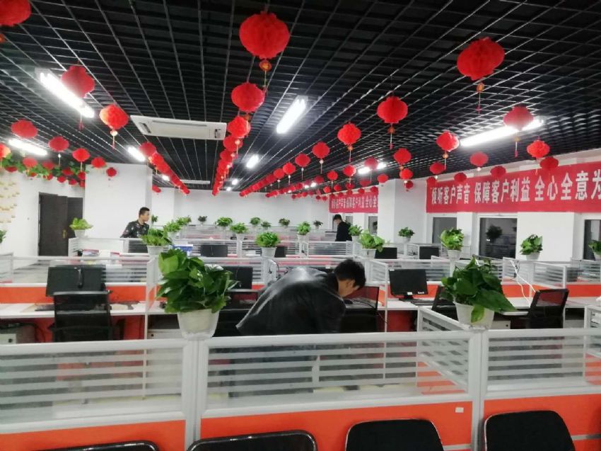 點擊查看詳細信息<br>標題：辦公桌系列案例 閱讀次數：931